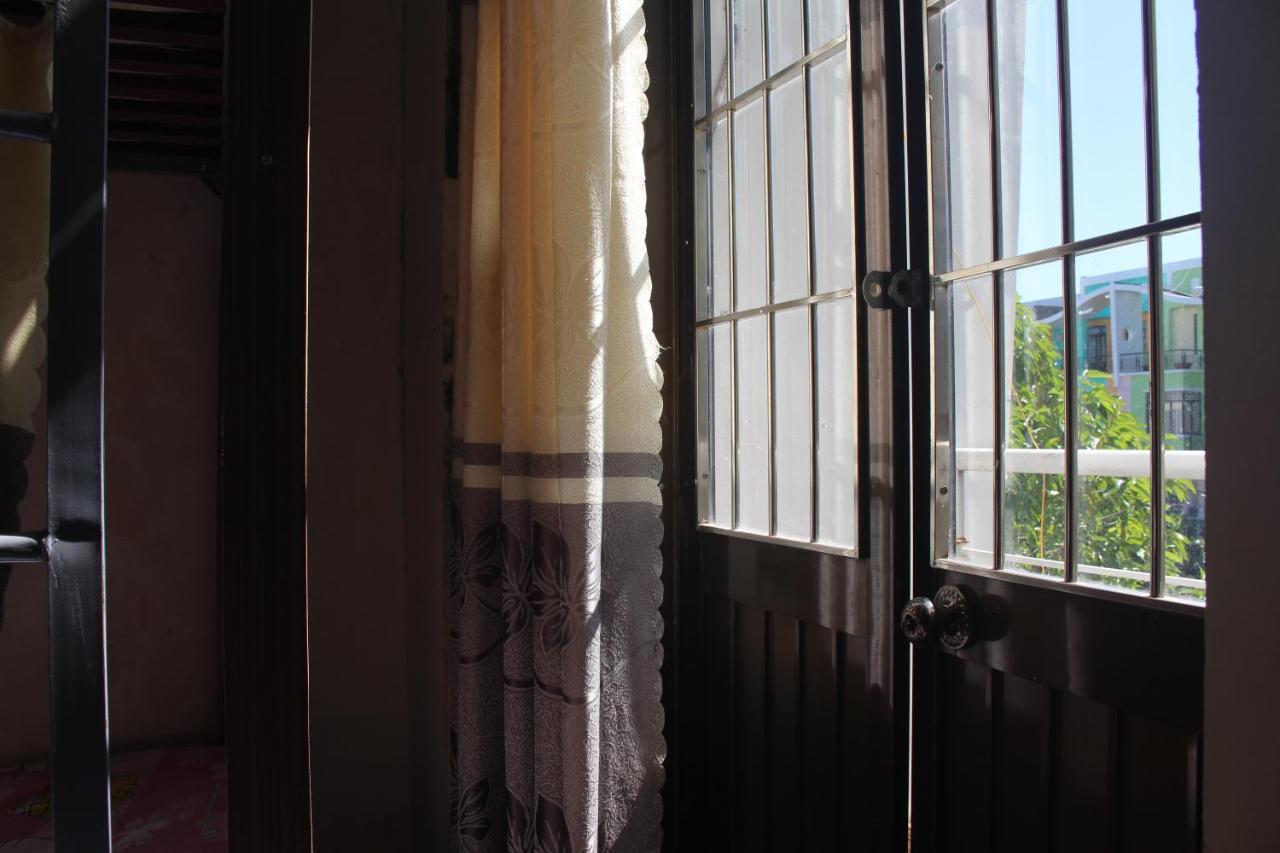 Bui Hostel - Ben Tau Ратьзя Экстерьер фото