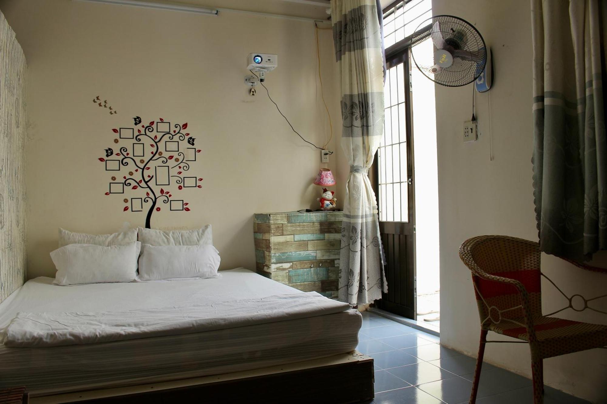 Bui Hostel - Ben Tau Ратьзя Экстерьер фото