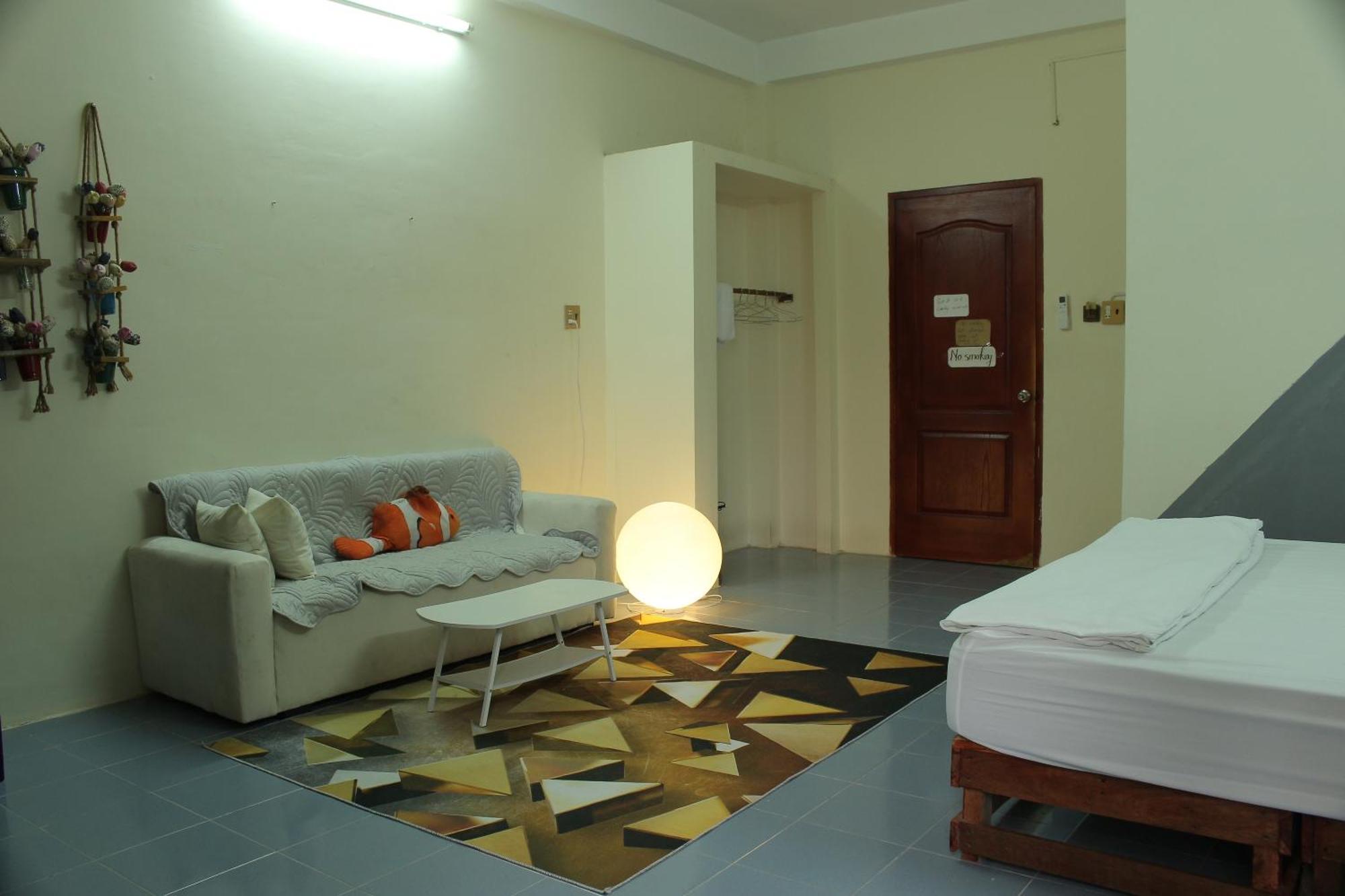Bui Hostel - Ben Tau Ратьзя Экстерьер фото